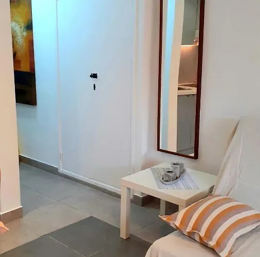 Mng-apart Playa Americas Honda Apartman *